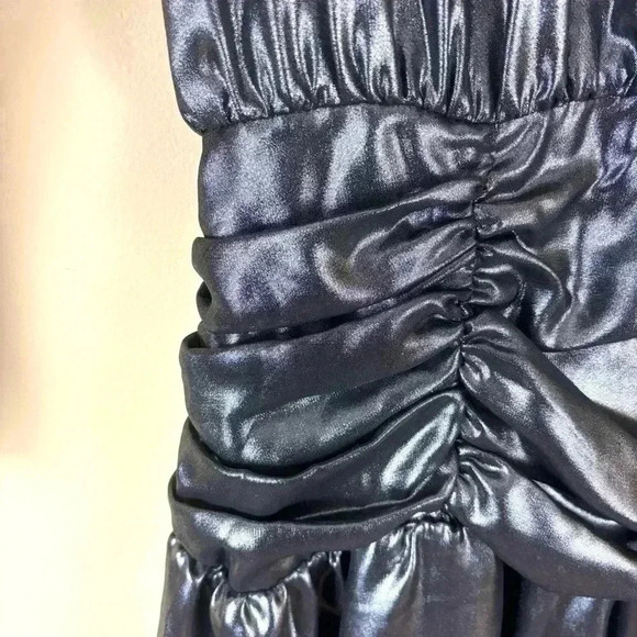 NWT Bar III Metallic Silver “80’s” Lamé Rouge Shoulder Pad Mini DressSize L - Picture 8 of 15